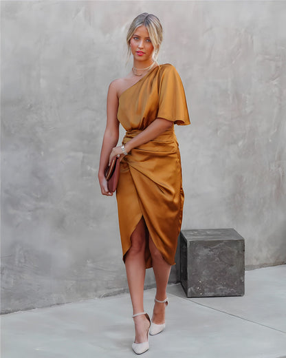 Iconic | Luxuriöses Seidenabendkleid