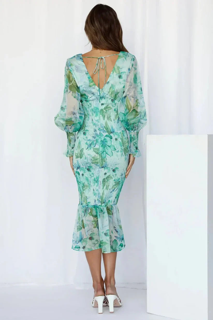 Millie | Atemhaftes Blumenkleid