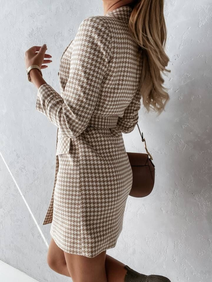 Variant image for Blazer Kleid Damen - Elegantes Schwarz für Business Outfits und Anlässe-11